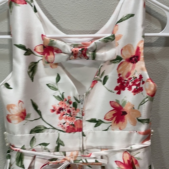Speechless floral tea length dress - Picture 7 of 8
